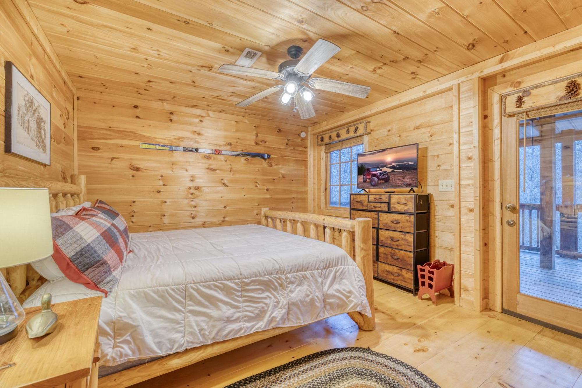 Secluded Sunrise Ridge: Mountain View Retreat with Hot Tub Villa Blue Ridge Exterior photo